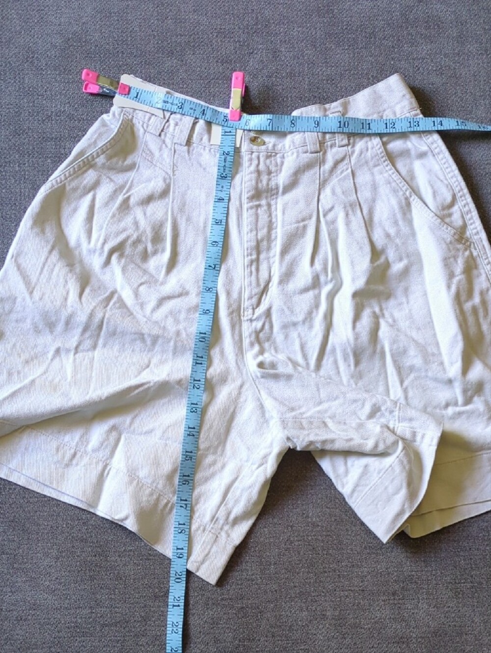 High-Rise White Women’s Bermuda Shorts - Picture 6 of 8